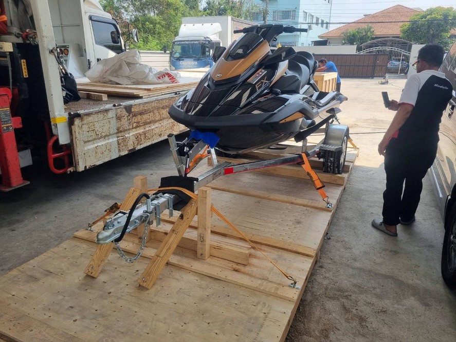 การแพ็คและรัดสินค้า